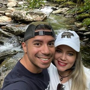 Meet your Posher, Leydi